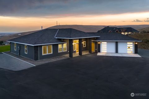 532 Jadehurst Dr, Ephrata, WA 98823 - MLS#: 2268534