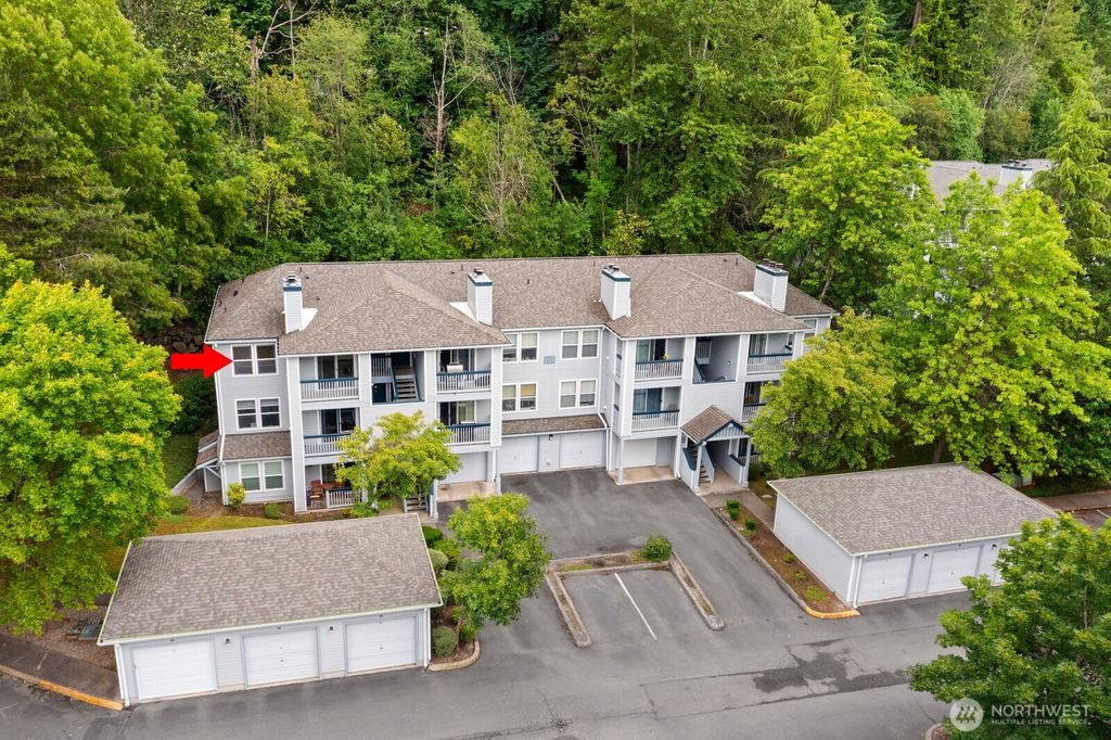 Photo of 33020 10th Avenue SW #BB-301, Federal Way, WA 98023 (MLS # 2401113)