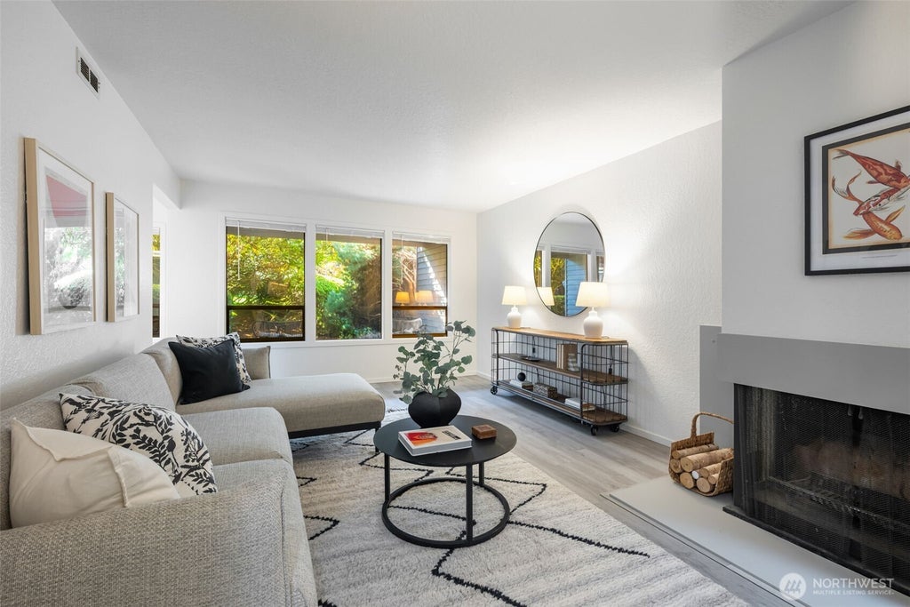 Photo of 11618 100th Avenue NE #111, Kirkland, WA 98034 (MLS # 2585909)