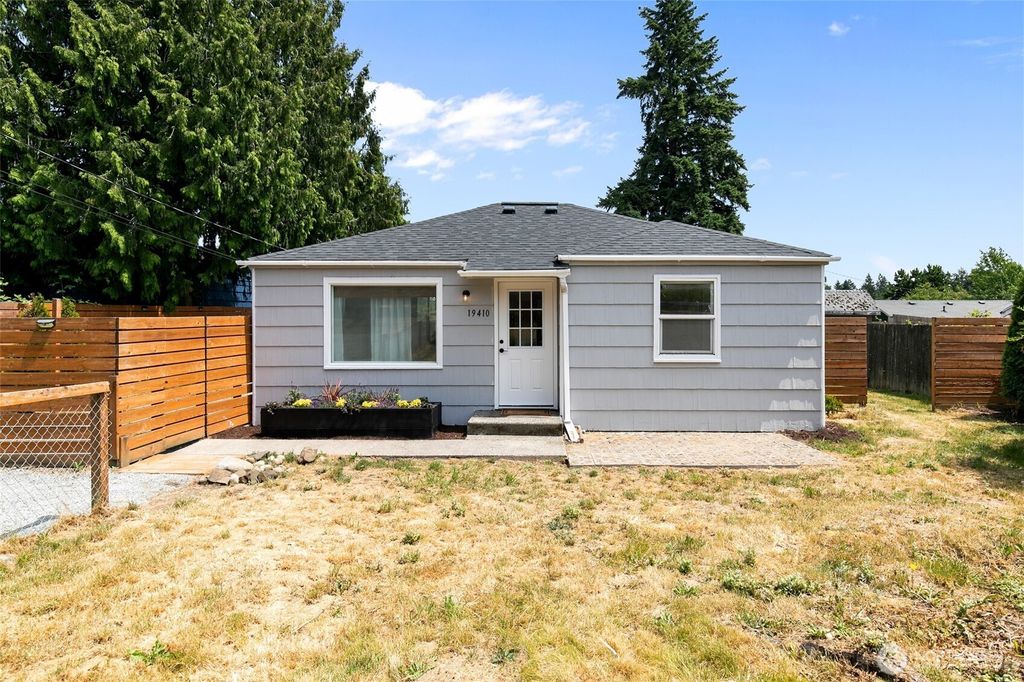 Photo of 19410 10th Avenue S, Des Moines, WA 98148 (MLS # 2397509)