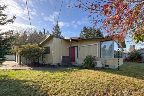 Photo of 3009 Oakcrest Loop, Port Angeles, WA 98362 (MLS # 2446550)