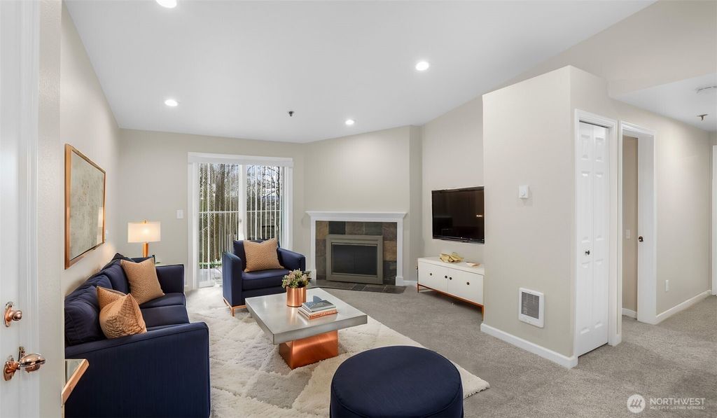 Photo of 975 Aberdeen Avenue NE #E-407, Renton, WA 98056 (MLS # 2347989)