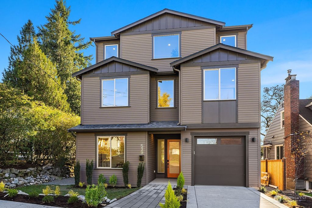 Photo of 539 NE 88th Street, Seattle, WA 98115 (MLS # 2181187)