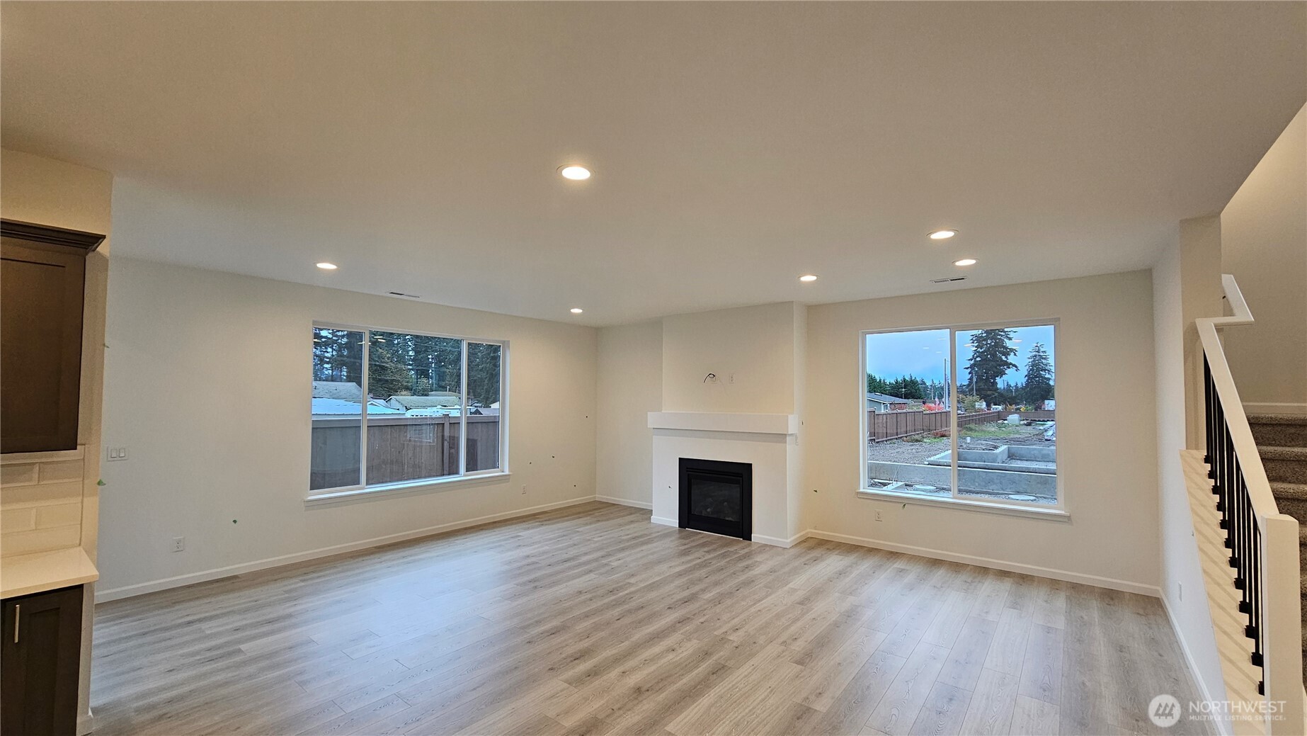 15820 Woodland Court SE 13