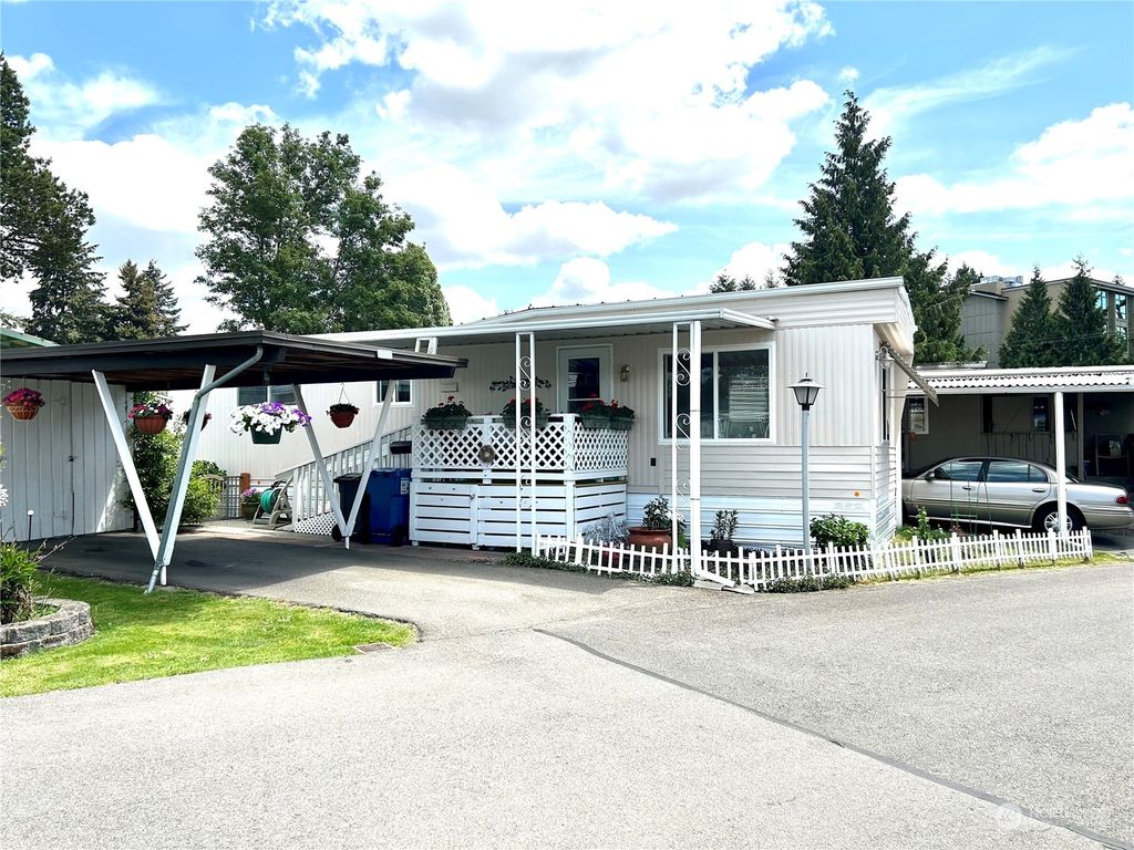 Photo of 18308 35th Place S #381, SeaTac, WA 98188 (MLS # 2072275)