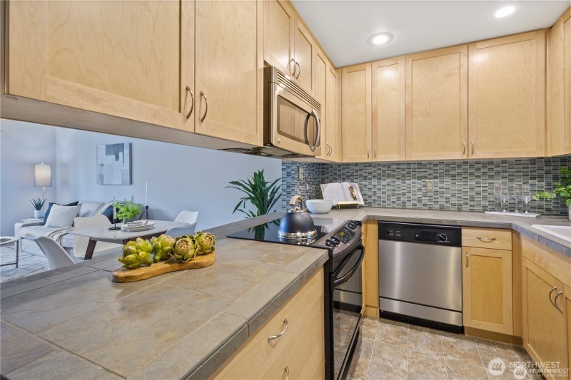 2610 118th Avenue SE 5-202