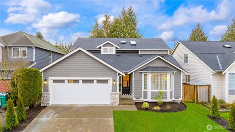 Photo of 4709 NE 18th Street, Renton, WA 98059 (MLS # 2466421)