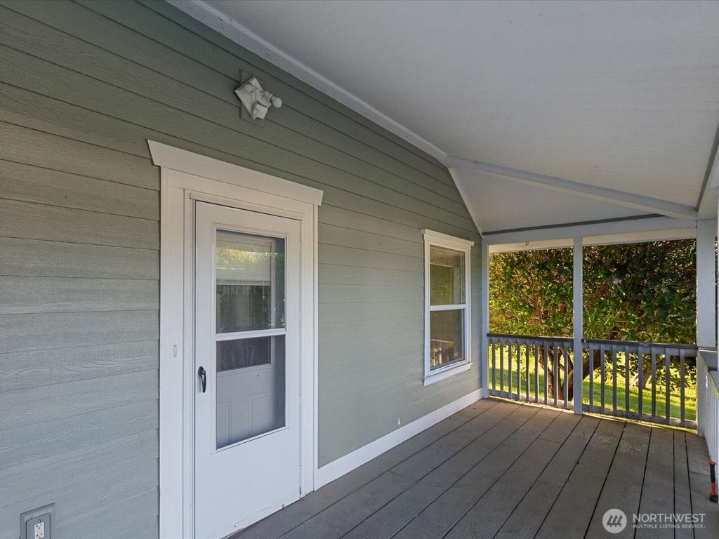 Photo of 4222 71st Avenue NE, Marysville, WA 98270 (MLS # 2381780)