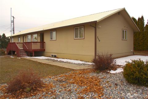 Photo of 210 W Ash Street, Waterville, WA 98858 (MLS # 2461324)