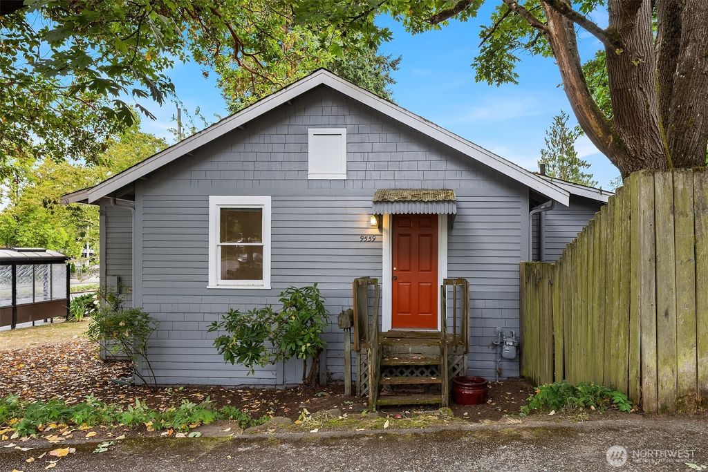 Photo of 9559 College Way N, Seattle, WA 98103 (MLS # 2404298)