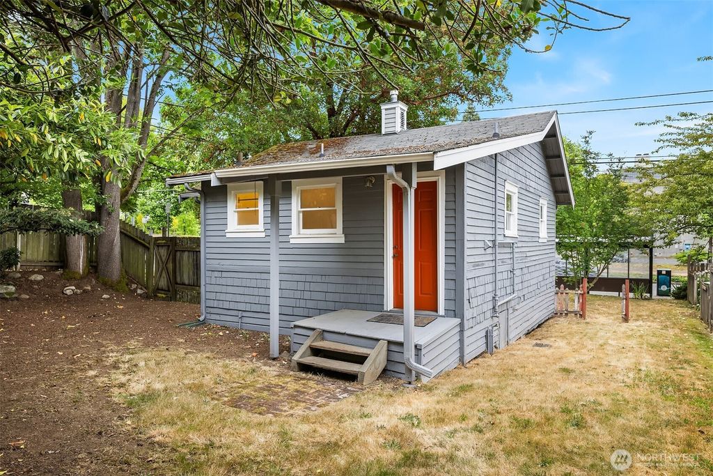 Photo of 9559 College Way N, Seattle, WA 98103 (MLS # 2404298)