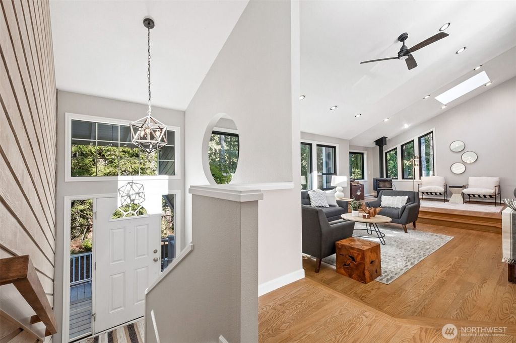 Photo of 26225 SE 158 Street, Issaquah, WA 98027 (MLS # 2488199)