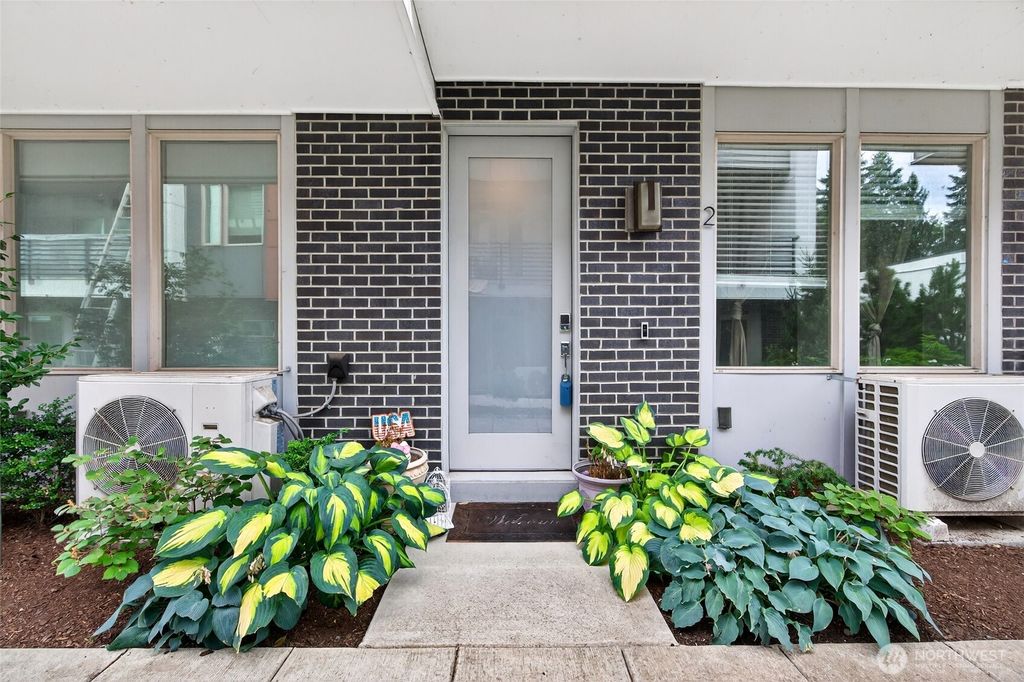 Photo of 11521 117th Lane NE #2, Kirkland, WA 98033 (MLS # 2436124)