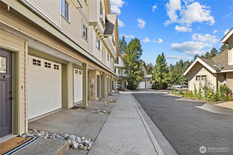 215 Sagebrook Lane