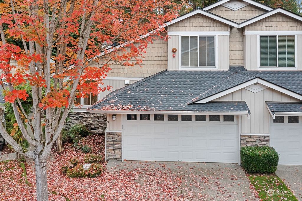 Photo of 120 Newport Way NW #3, Issaquah, WA 98027 (MLS # 2174281)