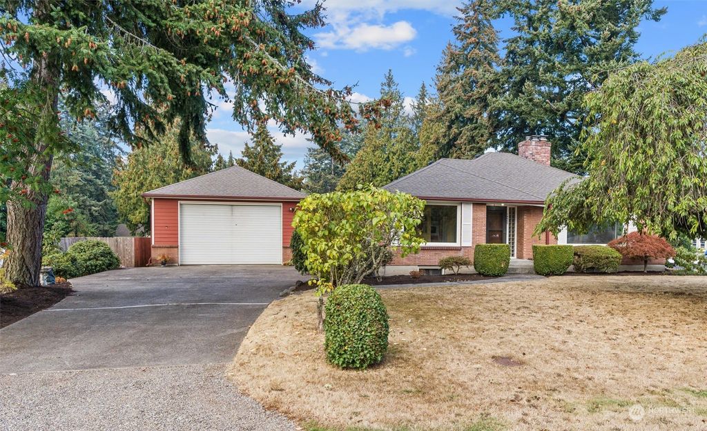Photo of 14905 20th Ave SW, Burien, WA 98166 (MLS # 2005919)