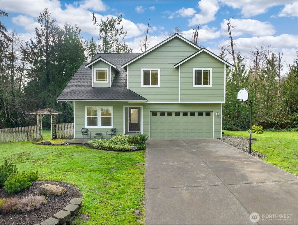 Photo of 3221 Aspen Street SE, Port Orchard, WA 98366 (MLS # 2466828)