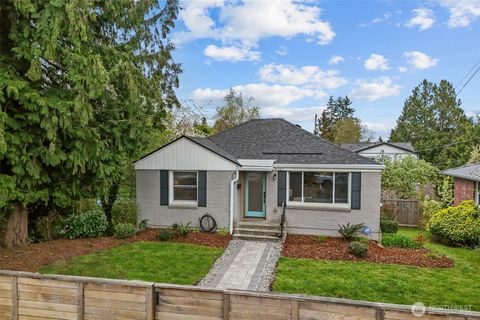 Photo of 4707 S Brandon Street, Seattle, WA 98118 (MLS # 2514196)
