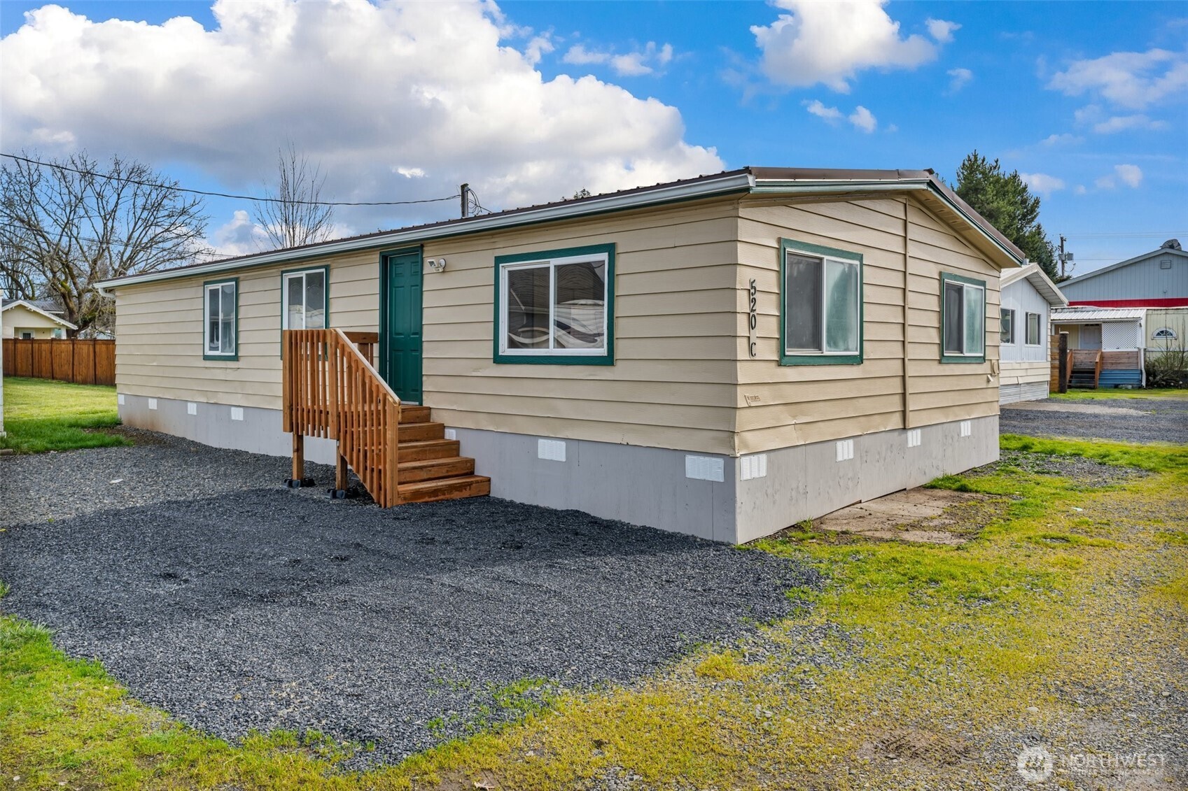 Listing image 5