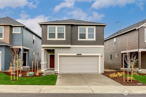 Photo of 10746 188th Street E #1025, Puyallup, WA 98374 (MLS # 2474918)