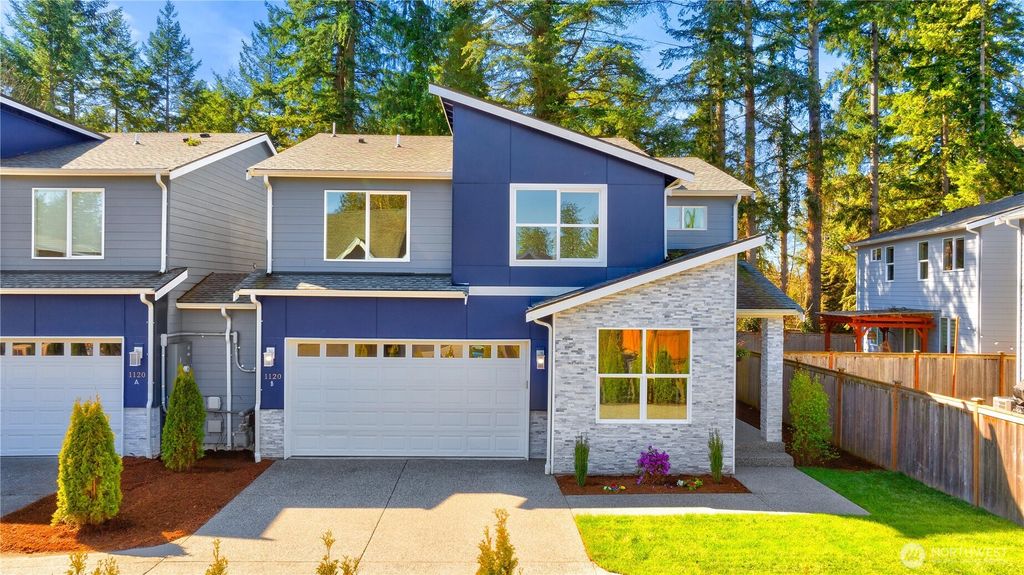 Photo of 1120 131st Street SE #B, Everett, WA 98208 (MLS # 2502287)