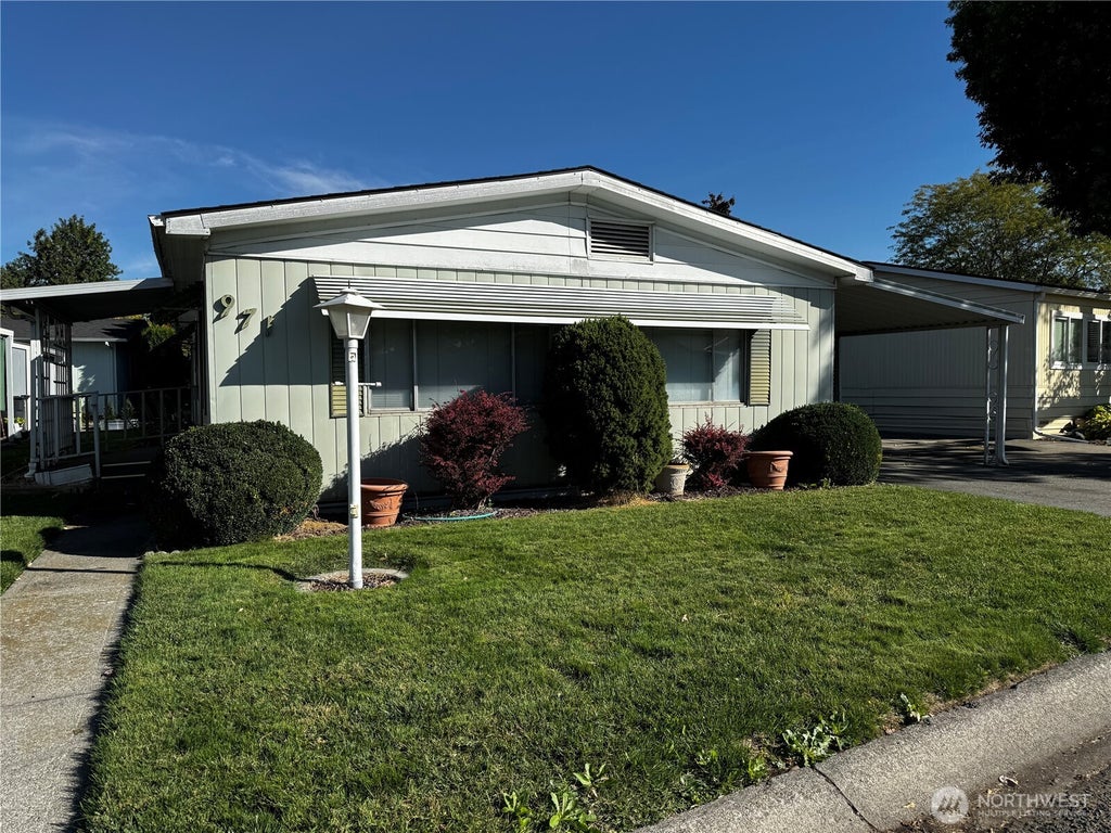 Photo of 971 SE Scenic View Drive, College Place, WA 99324 (MLS # 2586178)