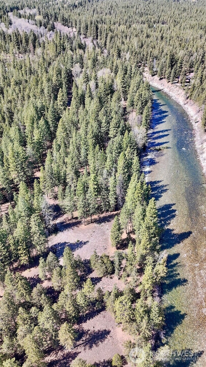 38 Mazama Pines Lane