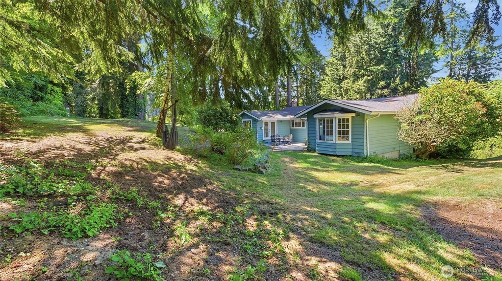 Photo of 18427 Homeview Drive, Edmonds, WA 98026 (MLS # 2522996)