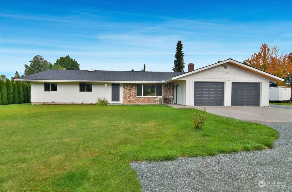 Photo of 14922 179th Avenue SE, Monroe, WA 98272 (MLS # 2304837)