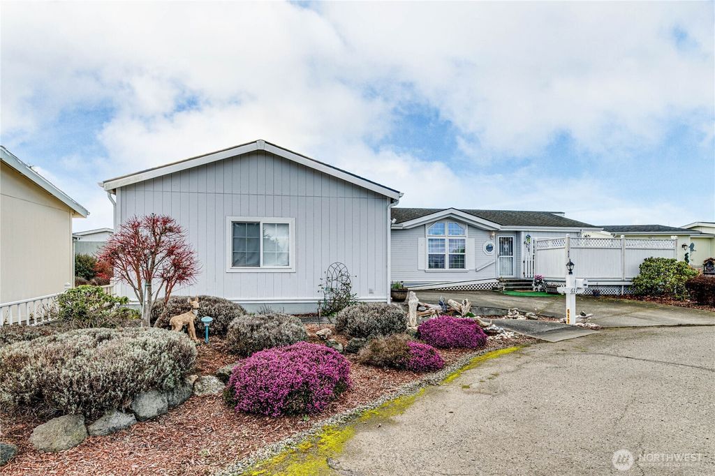 Photo of 617 N 7th Avenue, Sequim, WA 98382 (MLS # 2495728)