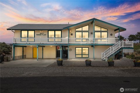 Photo of 407 Summer Place S, Mattawa, WA 99349 (MLS # 2527008)