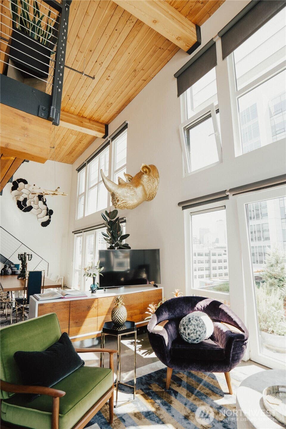 Photo of 401 9th Avenue N #611, Seattle, WA 98109 (MLS # 2564532)
