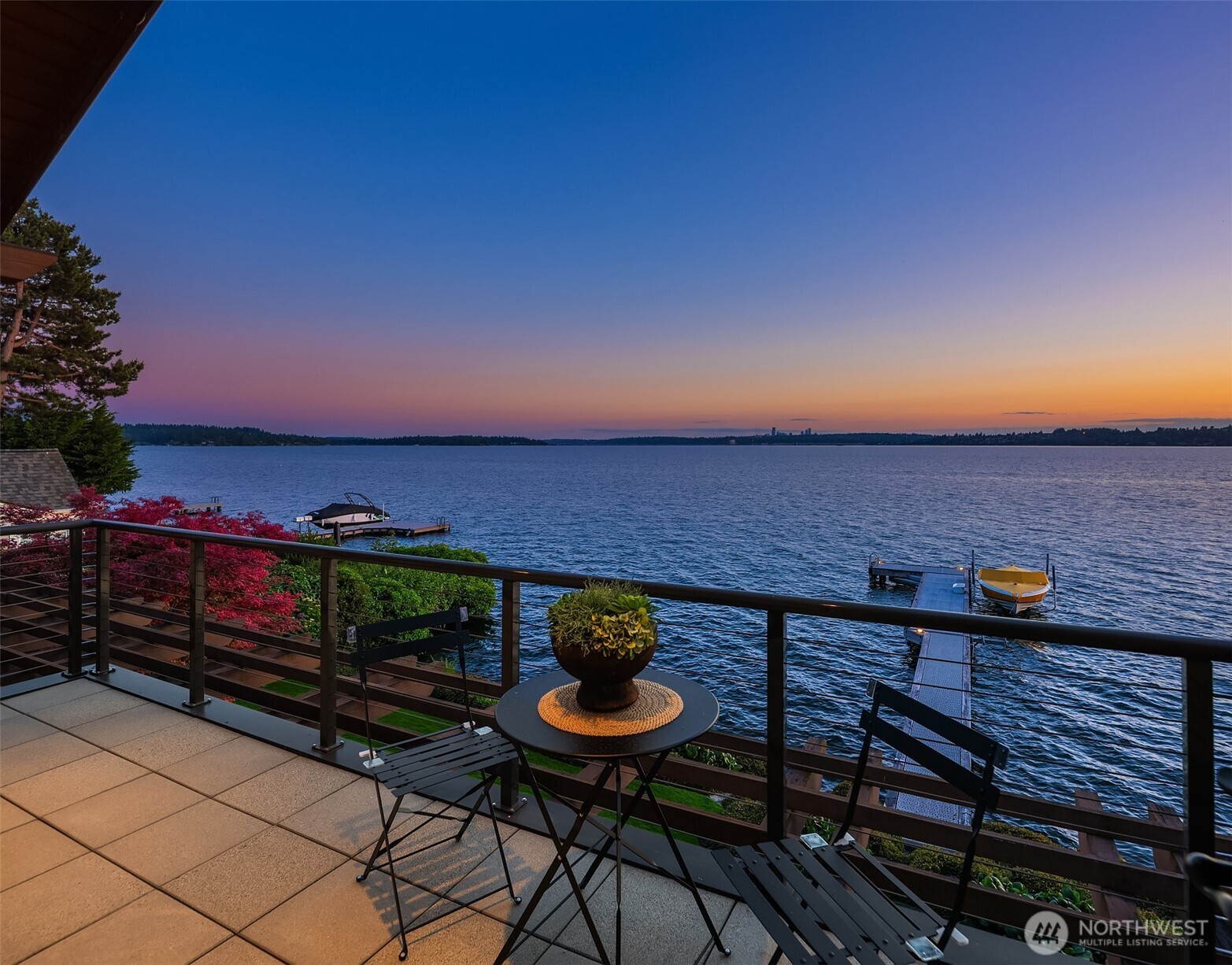 245 Lake Avenue W