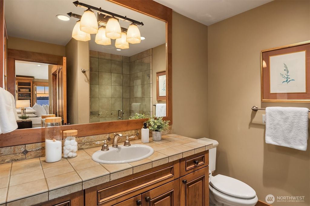listing image 9365735124868482726