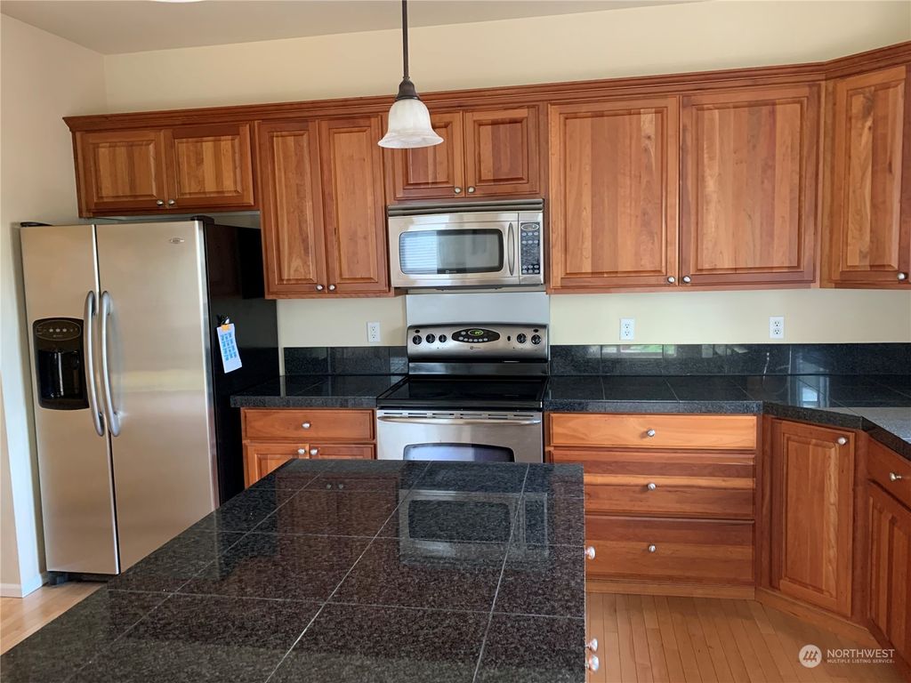 Photo of 16121 SE 260th Street, Covington, WA 98042 (MLS # 2323471)