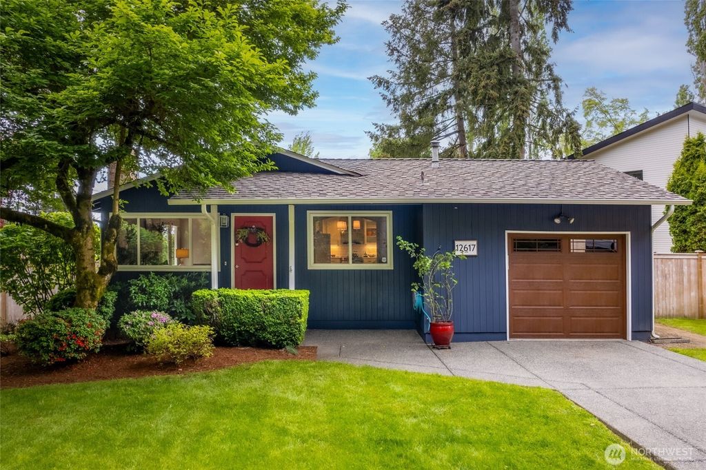 Photo of 12617 NE 110th Street, Kirkland, WA 98033 (MLS # 2375209)
