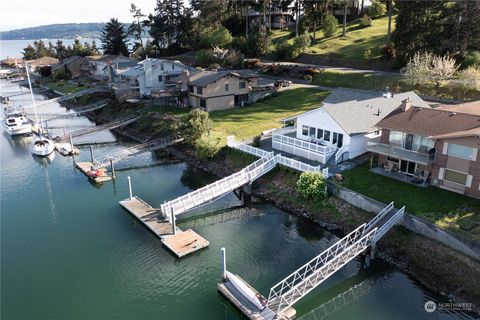 A home in Oak Harbor