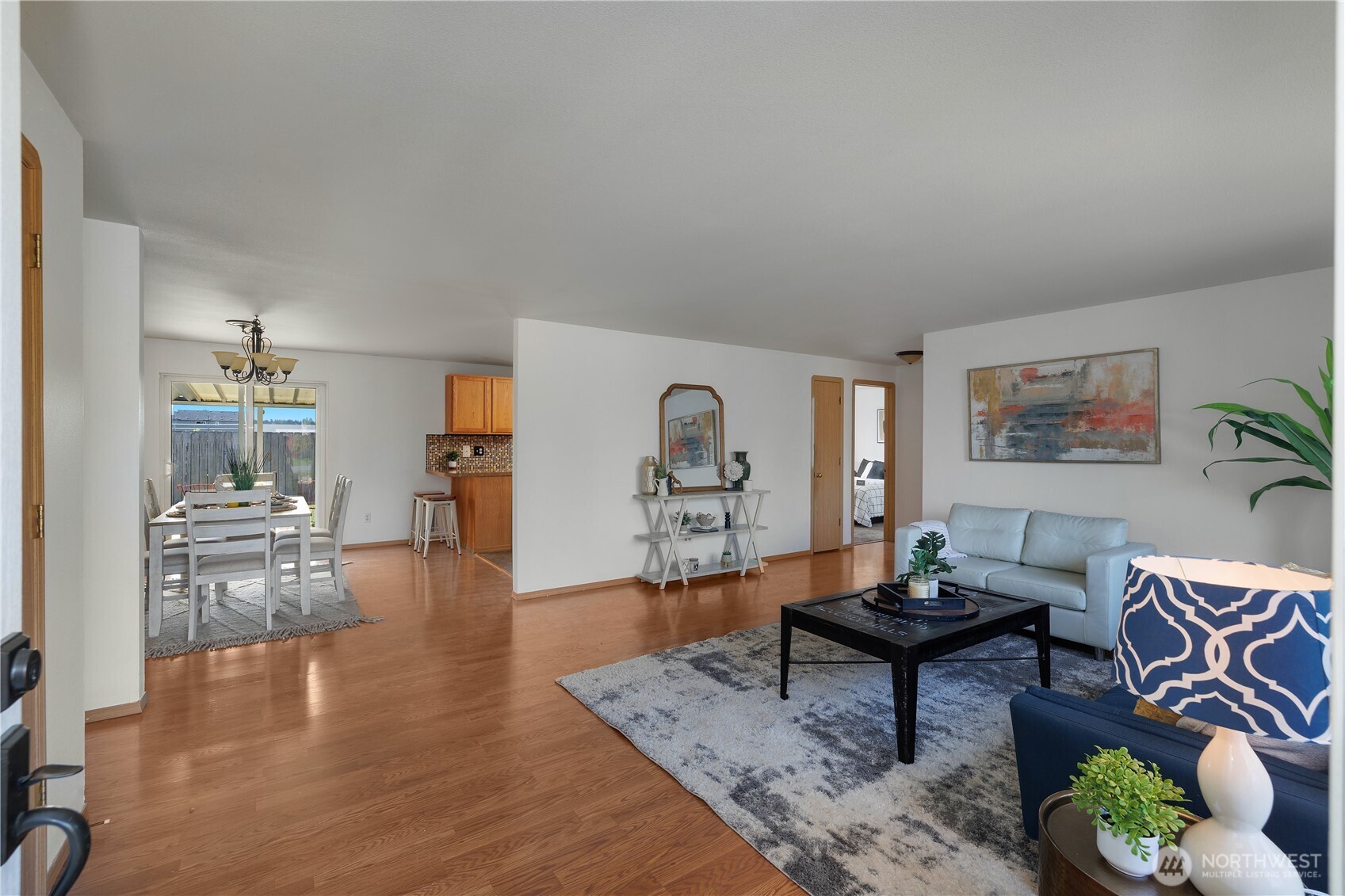 811 Mountain Aire Court NW