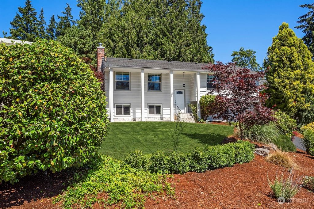 Photo of 2136 N 159th Street, Shoreline, WA 98133 (MLS # 2227137)