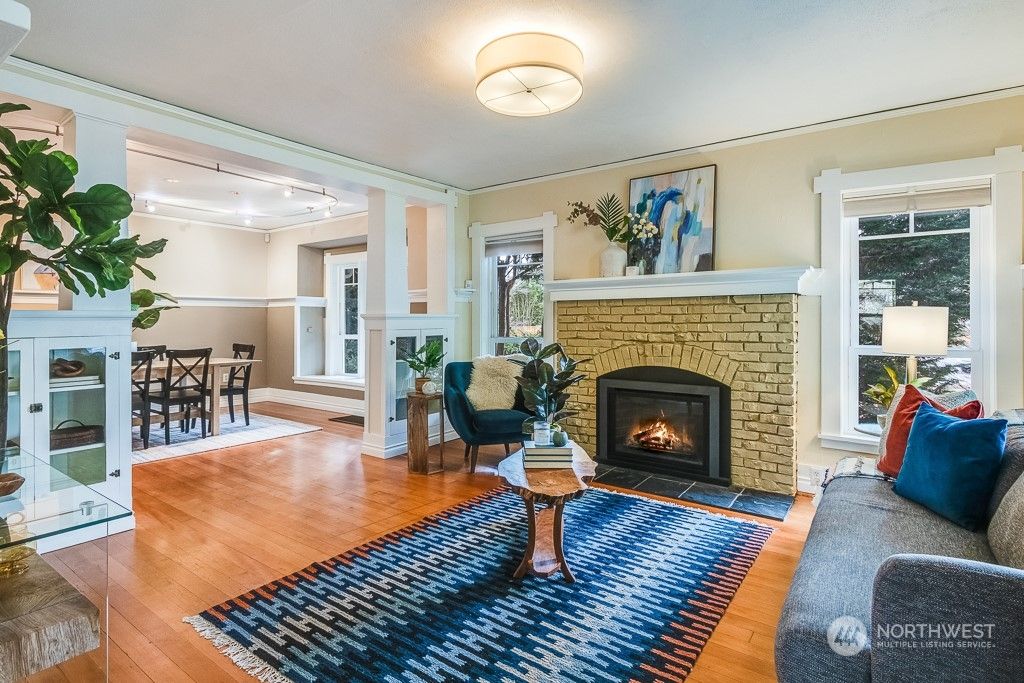 Photo of 5656 40th Avenue SW, Seattle, WA 98136 (MLS # 2037846)