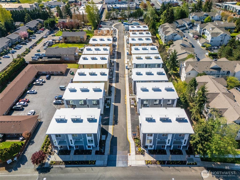 Photo of 222 124th Street SW #H3, Everett, WA 98204 (MLS # 2546438)