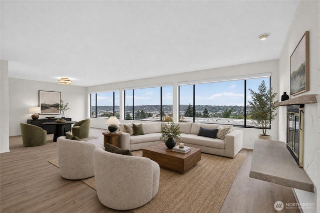 3608 26th Place W 301 #301, Seattle