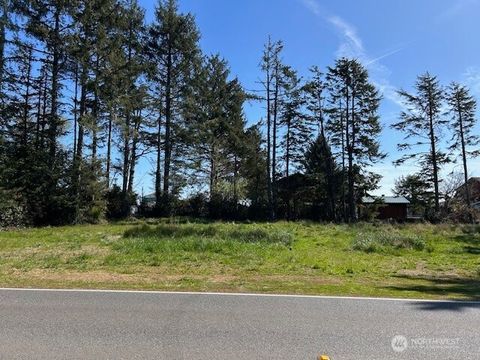 MLS: 2362808