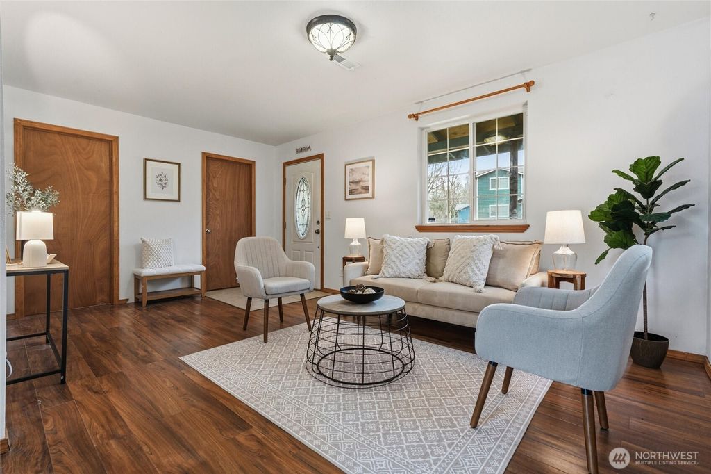 Photo of 2750 California Avenue E, Port Orchard, WA 98366 (MLS # 2481118)