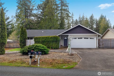 Photo of 831 E Saint Andrews Drive, Shelton, WA 98584 (MLS # 2502816)