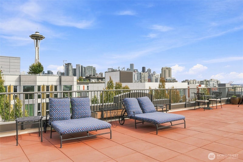 323 Queen Anne Avenue N 510