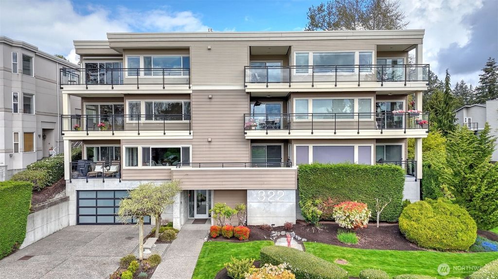 Photo of 322 5th Avenue #202, Kirkland, WA 98033 (MLS # 2468788)