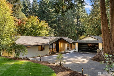 Photo of 4278 137th Avenue NE, Bellevue, WA 98005 (MLS # 2445588)