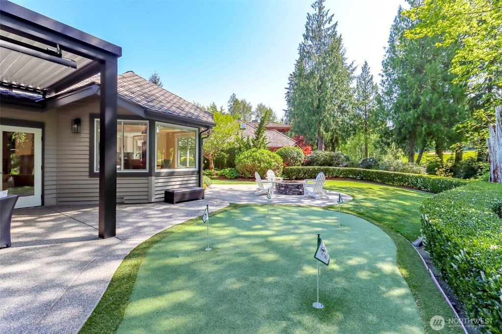 Photo of 15209 SE Fairwood Boulevard, Renton, WA 98058 (MLS # 2362939)