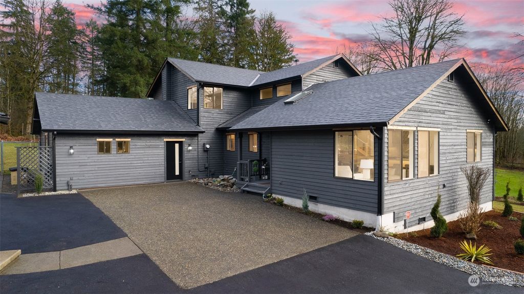 Photo of 20921 159th Street SE, Renton, WA 98059 (MLS # 2202099)